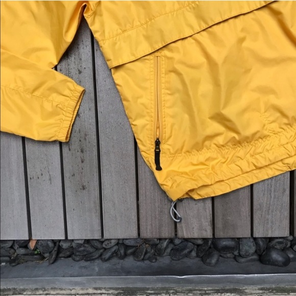 NIKE ACG3 Yellow Outer Layer Pocketed Rain Jacket - Picture 5 of 9
